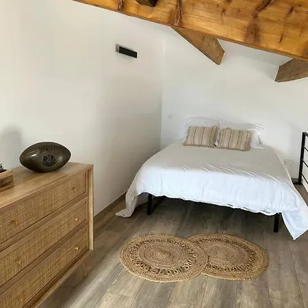 Hauteur Du Cap D'agde Petit Pavillon Chaleureux